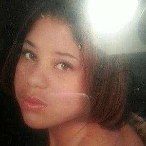 Meet your Posher, Crystal